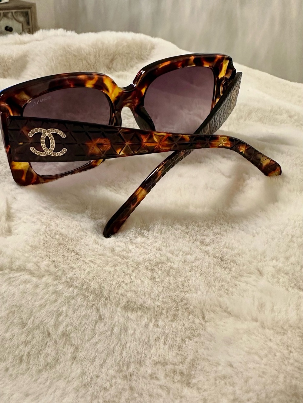 Tortoise Shell Square Sunglasses